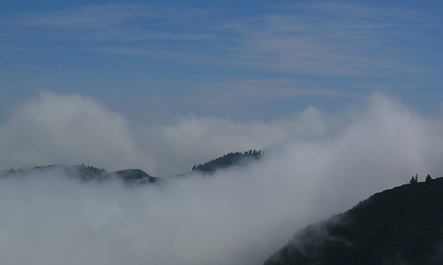 berge in wolken